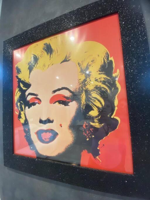 Marilyn Apartment โกโม ภายนอก รูปภาพ